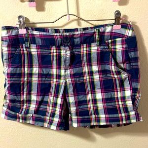 Maurices size 3/4 plaid shorts